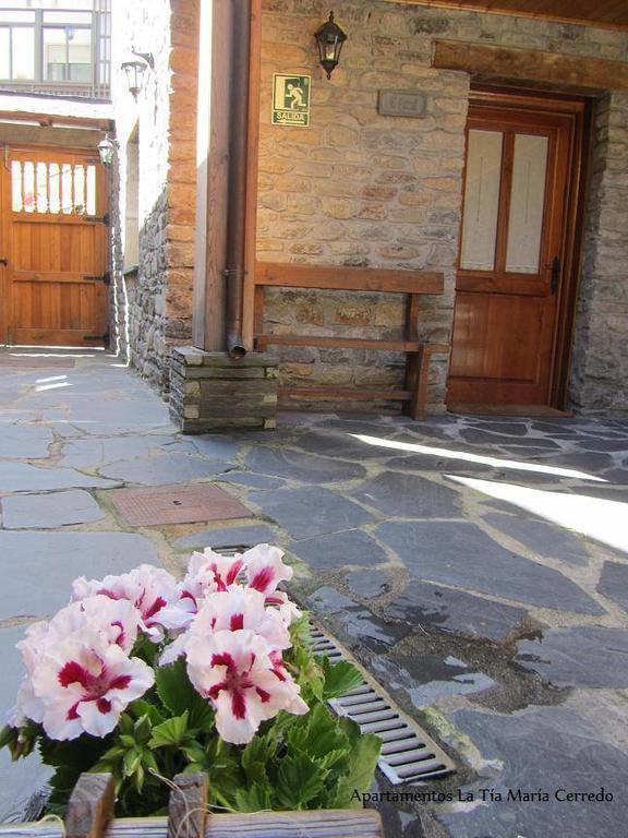 Tia Maria Bed & Breakfast Cerredo Exterior photo