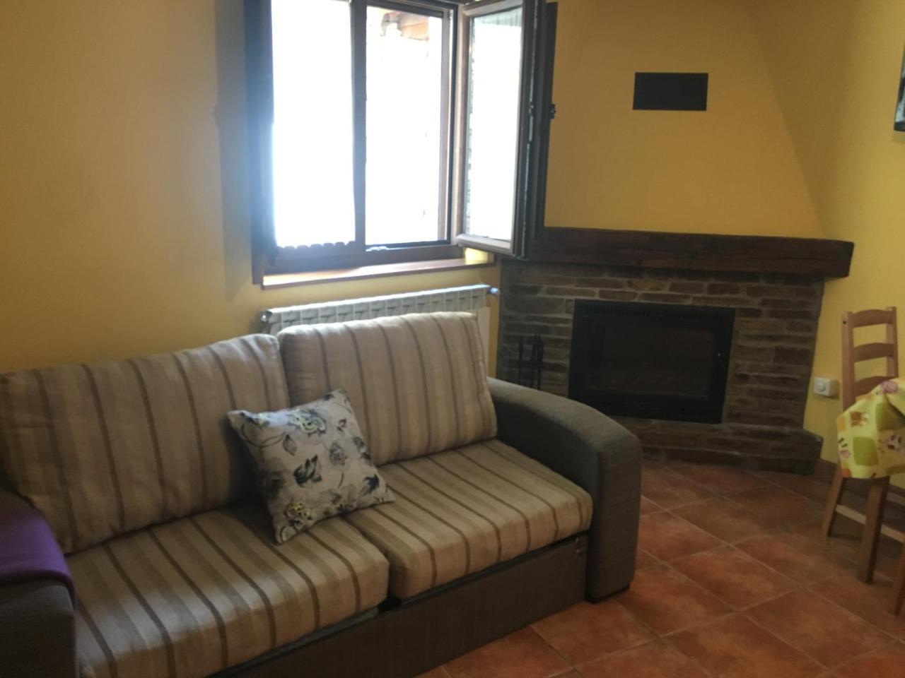 Tia Maria Bed & Breakfast Cerredo Exterior photo